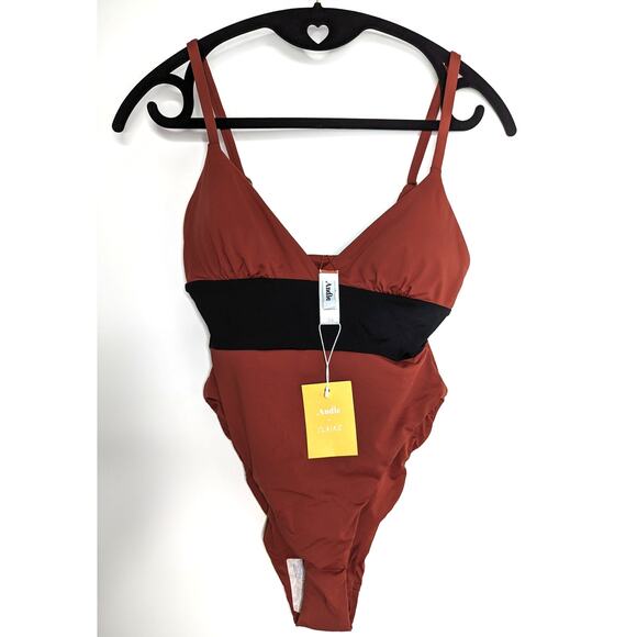 Andie Swim One Piece Swimsuit The Bronti - Picture 2 of 10